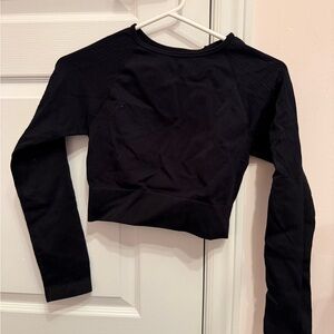 Black Long Sleeve Crop Top